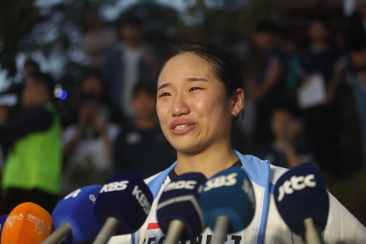 此前8场7胜1平，皮奥利遭遇执教利雅得胜利首败