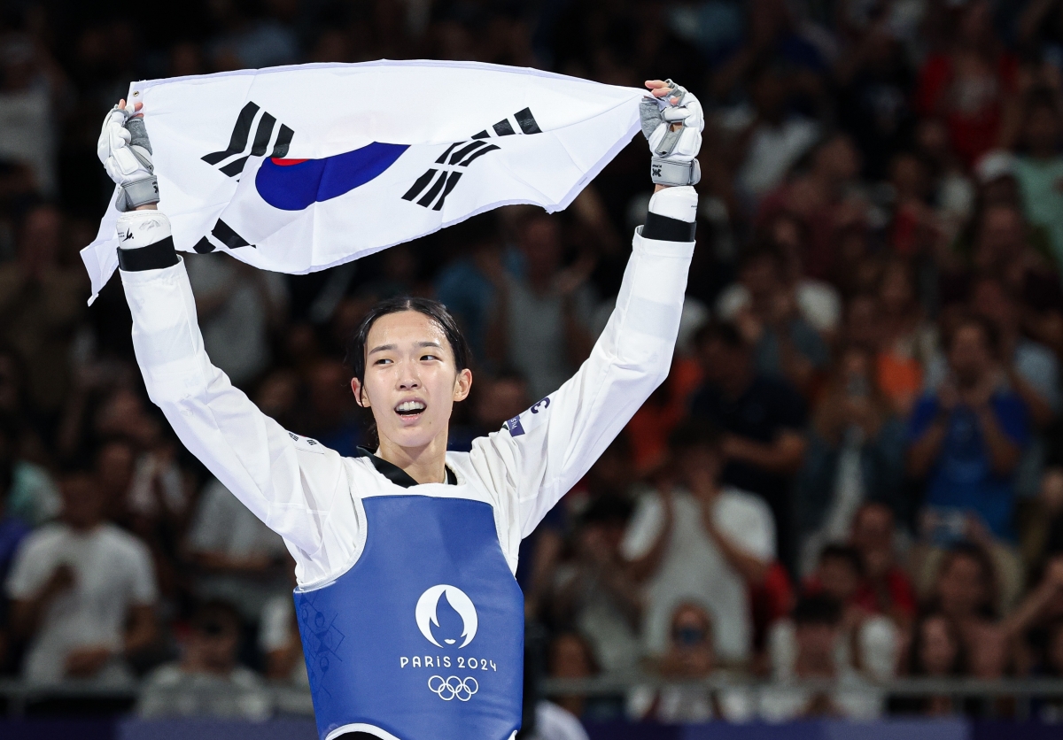 尽力局！达卡里&吉伦沃特合砍37分14篮板6助攻