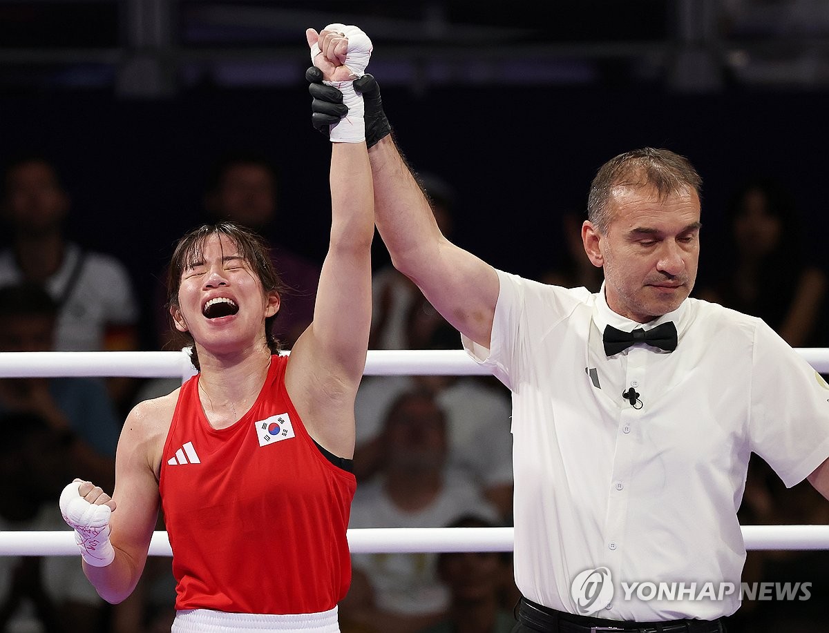 创造36次机会+16次绝对机会+10次助攻，萨卡三项数据英超第一