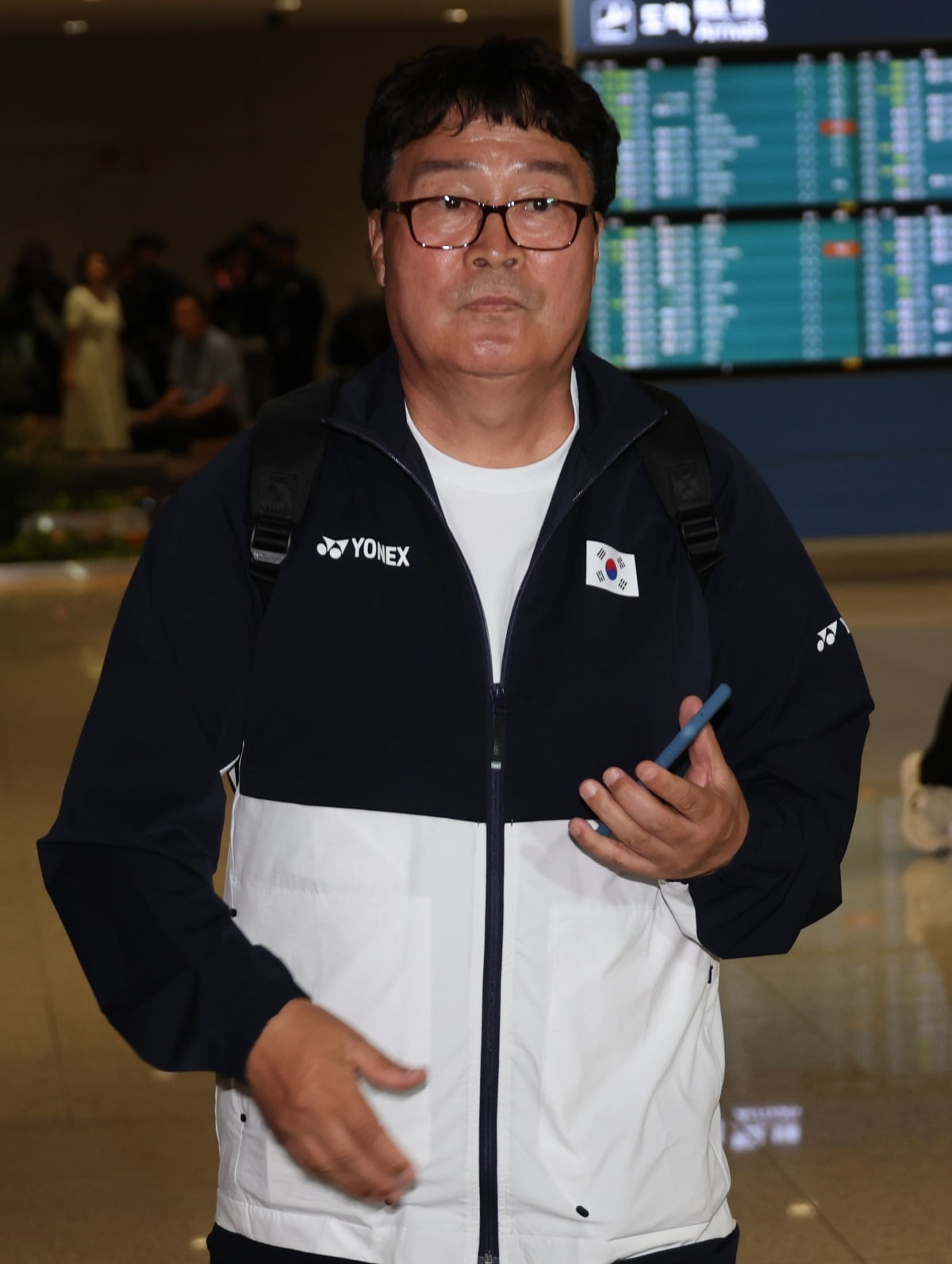 NBA半场：米切尔手感火热独得25分 怀特&吉迪贡献28分 骑士67-66公牛