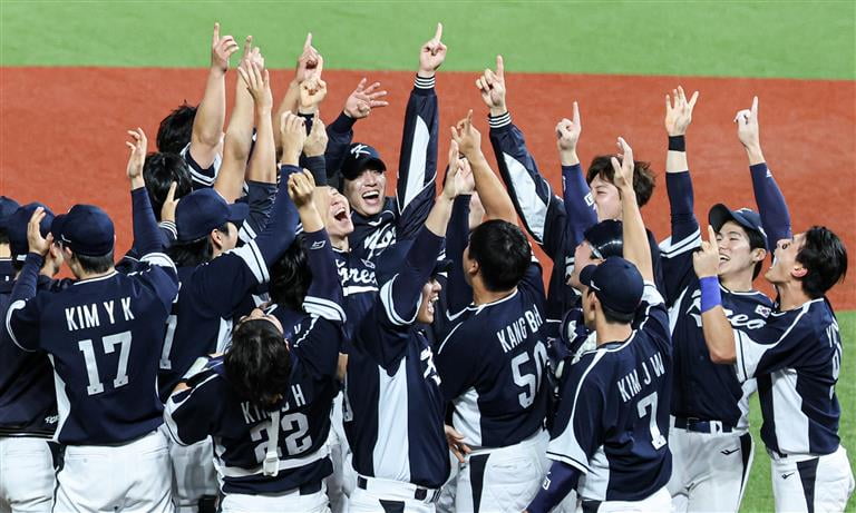 32分，切尔西自今年5月初以来英超联赛积分仅次于曼城