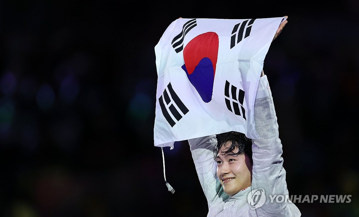 穆西亚拉本赛季共为拜仁打进了4个头球，为五大联赛球员之首