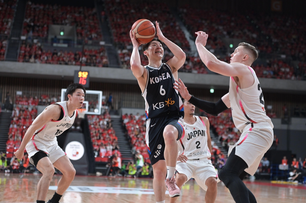 如法炮制！赖因德斯凌空抽射破门，米兰2-0领先