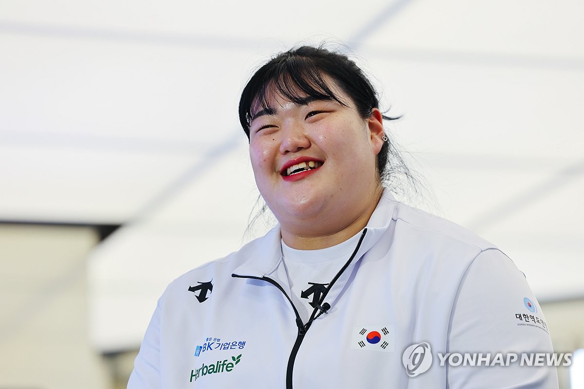 ✅上海男篮官方：球队签下贾文特-霍金斯