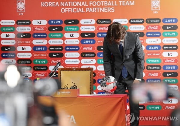 西班牙国家队号码：亚马尔10号、萨拉戈萨11号、梅里诺6号